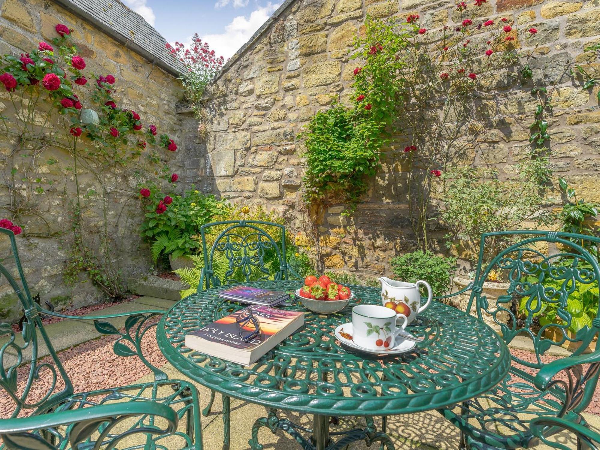 Villa Harrys Den Alnwick Exterior foto